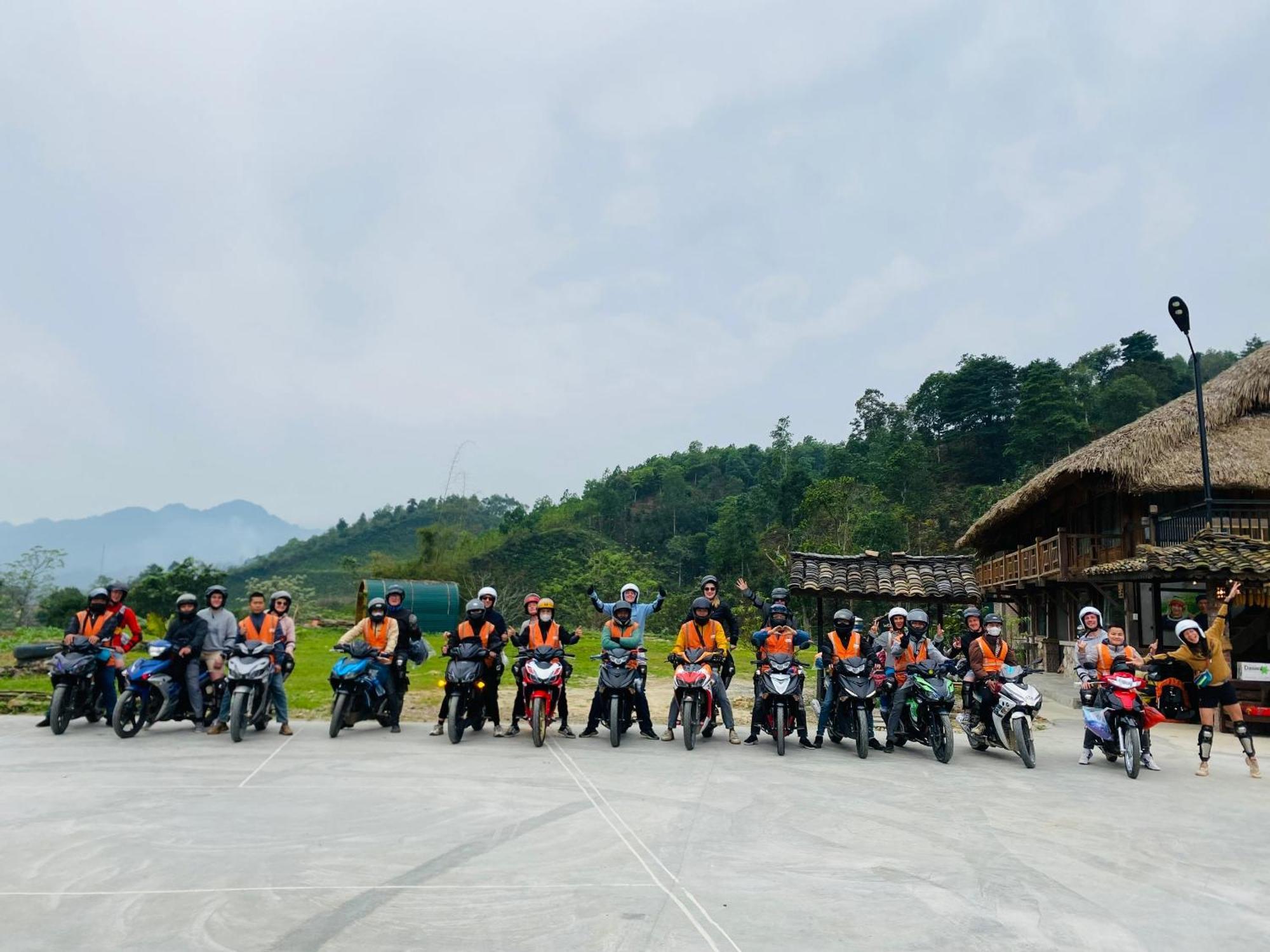 Ban Bang Ecolodge Tours & Motorbike Rental Ha Giang Esterno foto