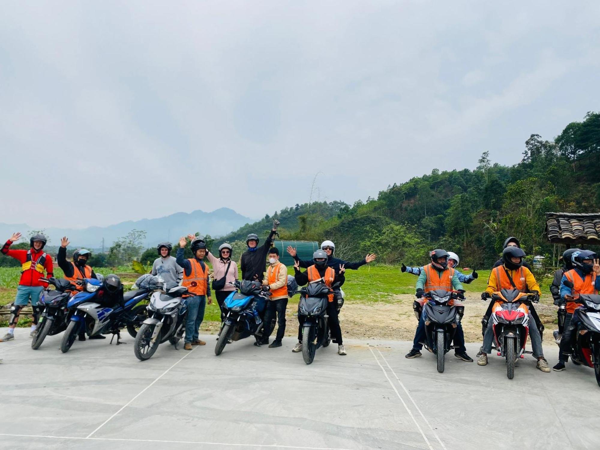 Ban Bang Ecolodge Tours & Motorbike Rental Ha Giang Esterno foto